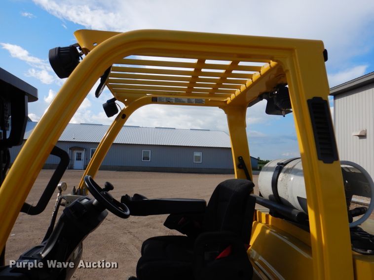 image for item IQ9664 Hyster 120  forklift