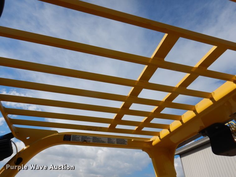 image for item IQ9664 Hyster 120  forklift