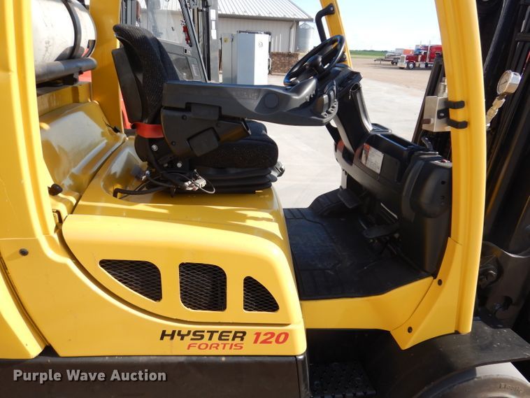 image for item IQ9664 Hyster 120  forklift