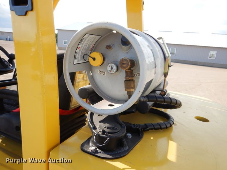 image for item IQ9664 Hyster 120  forklift