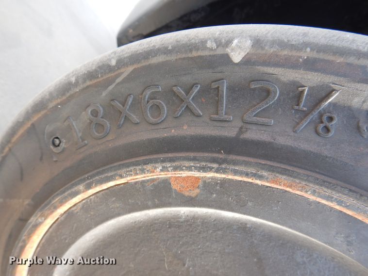 image for item IQ9664 Hyster 120  forklift