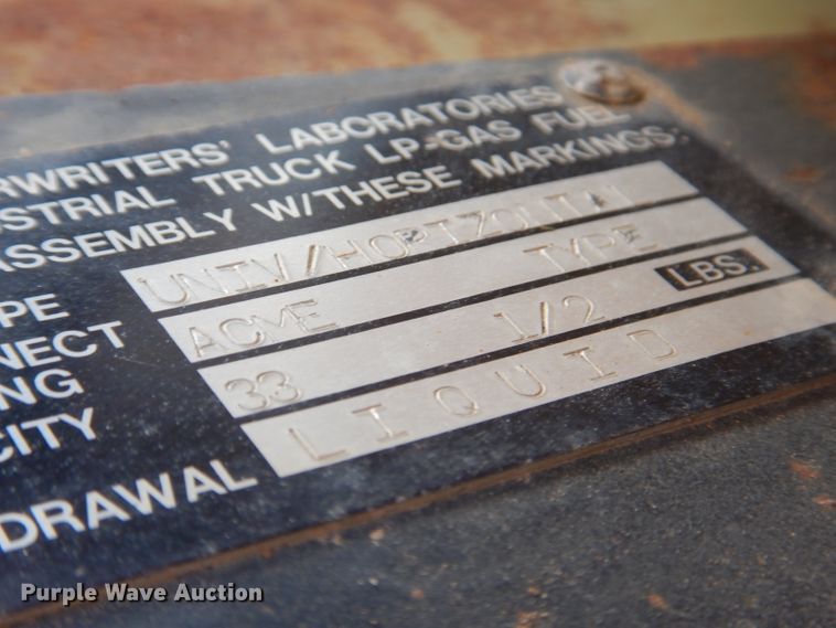 image for item IQ9666 Clark GCS15  forklift