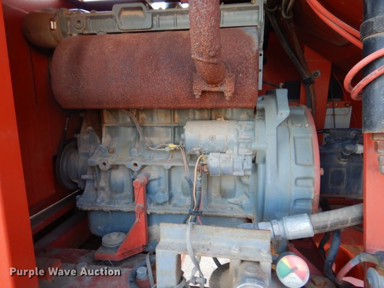 image for item IQ9671 1996 Snorkel TB-A60RDZ  boom lift