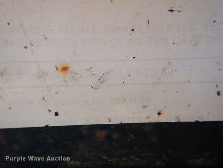 image for item IQ9672 2005 Towmaster T-20  equipment trailer