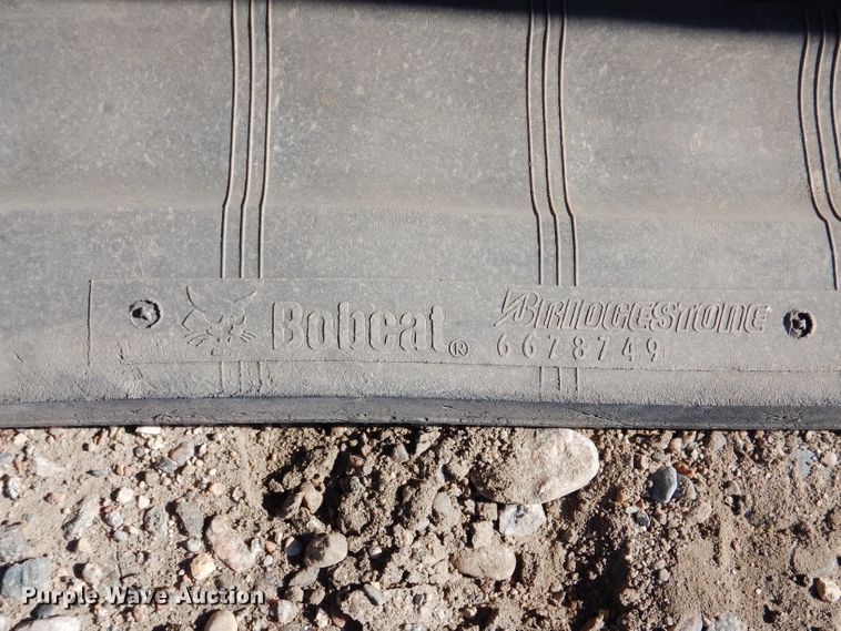 image for item IQ9675 2007 Bobcat T300  tracked skid steer loader