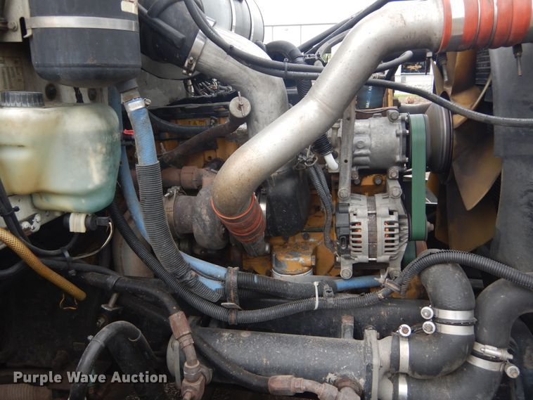 image for item IT9100 2006 Peterbuilt 335  dump truck