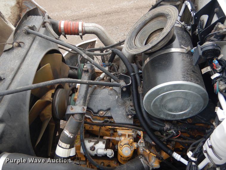 image for item IT9100 2006 Peterbuilt 335  dump truck