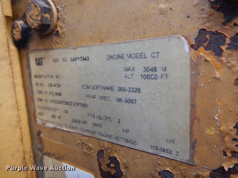 image for item IT9100 2006 Peterbuilt 335  dump truck