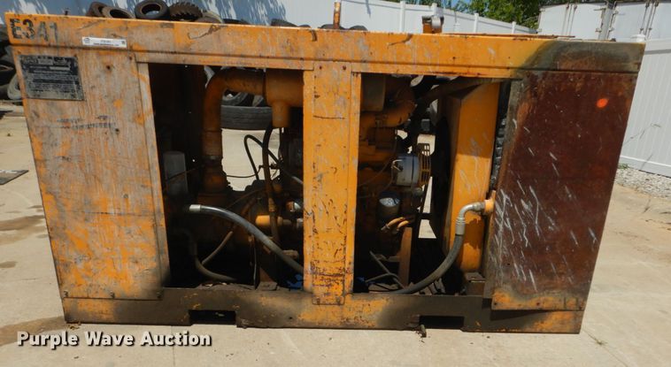 image for item IT9191 1991 Leroi Dresser 185  air compressor