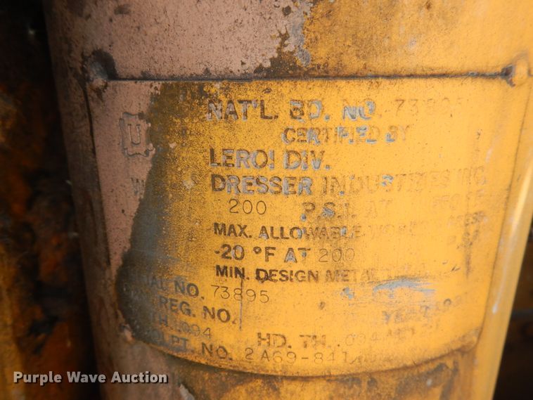 image for item IT9191 1991 Leroi Dresser 185  air compressor