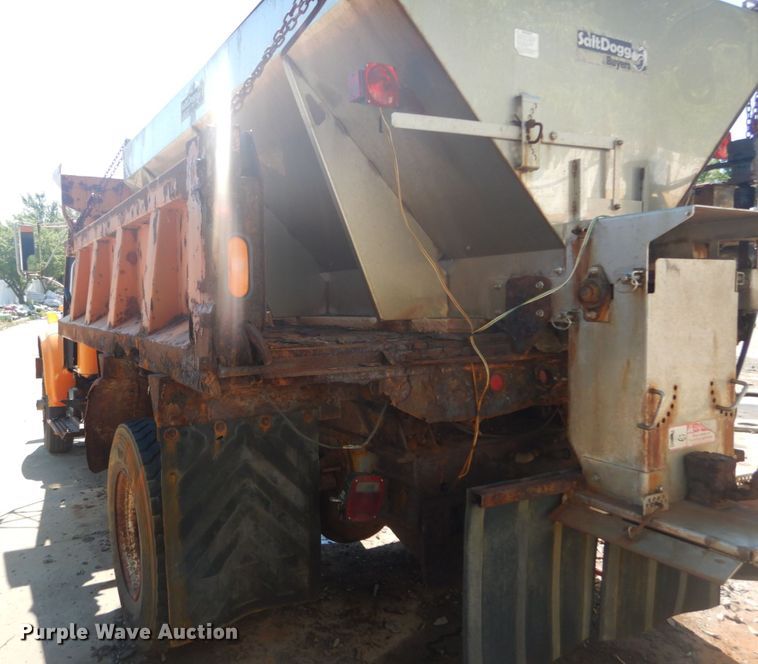 image for item IT9192 1993 International 4900  dump truck