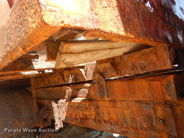 image for item IT9192 1993 International 4900  dump truck