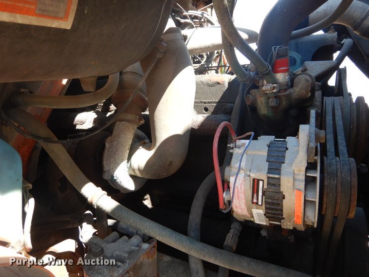 image for item IT9192 1993 International 4900  dump truck