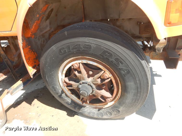 image for item IT9192 1993 International 4900  dump truck