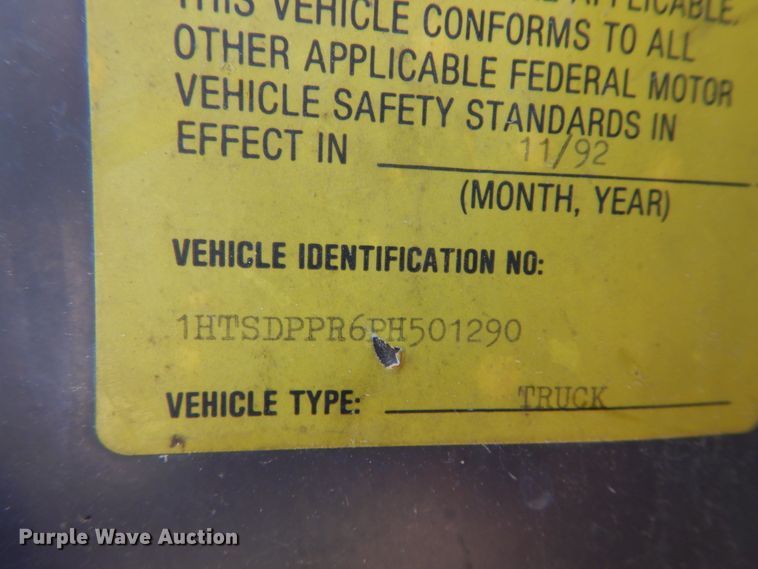 image for item IT9192 1993 International 4900  dump truck