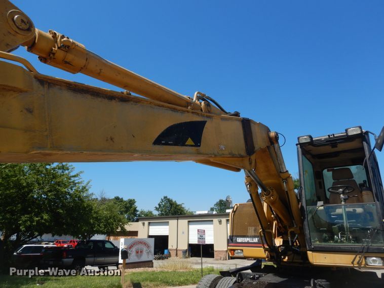 image for item IT9194 2001 Caterpillar M315  excavator