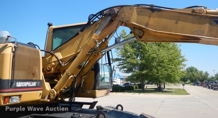 image for item IT9194 2001 Caterpillar M315  excavator