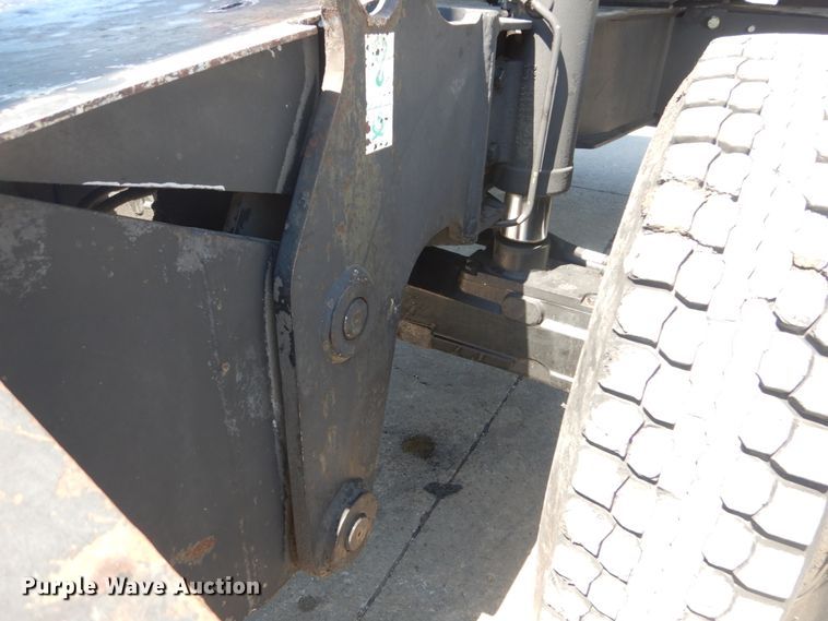 image for item IT9194 2001 Caterpillar M315  excavator