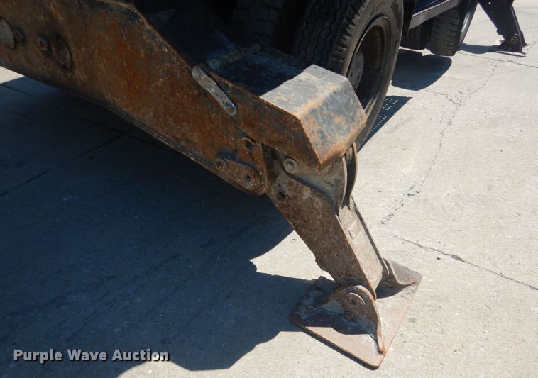 image for item IT9194 2001 Caterpillar M315  excavator