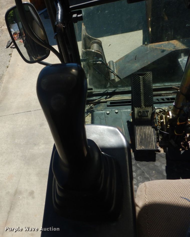 image for item IT9194 2001 Caterpillar M315  excavator