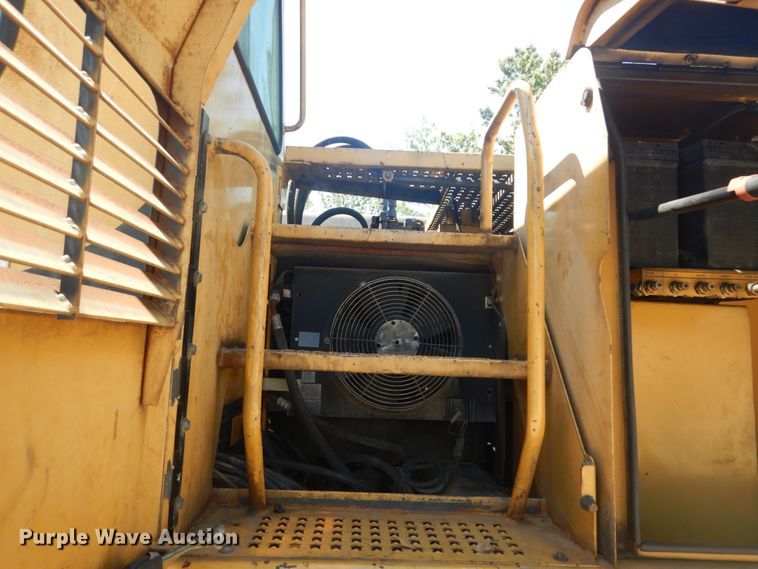 image for item IT9194 2001 Caterpillar M315  excavator