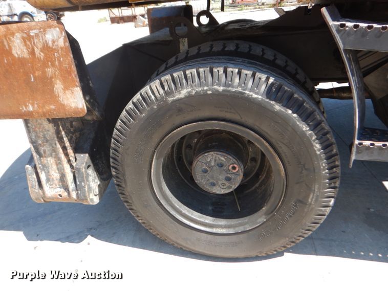 image for item IT9194 2001 Caterpillar M315  excavator