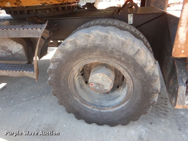 image for item IT9194 2001 Caterpillar M315  excavator