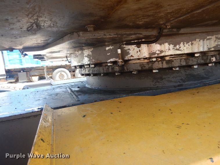 image for item IT9195 2005 Volvo EW180B  excavator