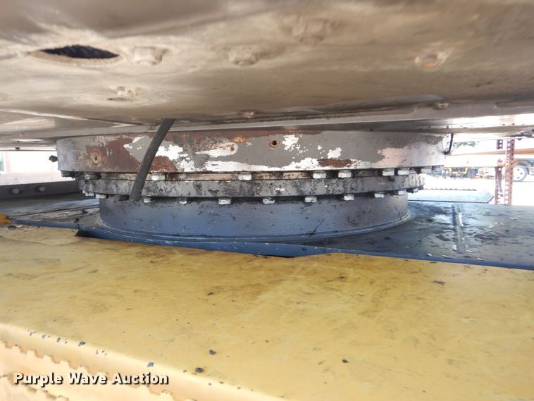 image for item IT9195 2005 Volvo EW180B  excavator