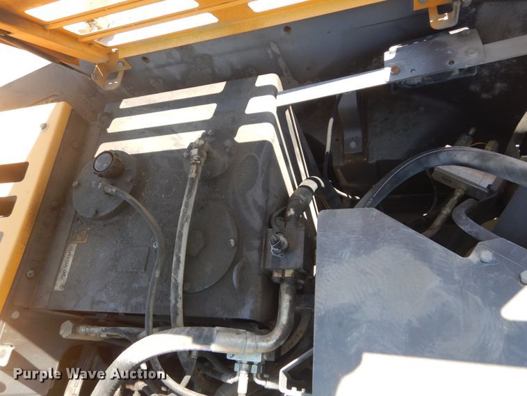 image for item IT9195 2005 Volvo EW180B  excavator