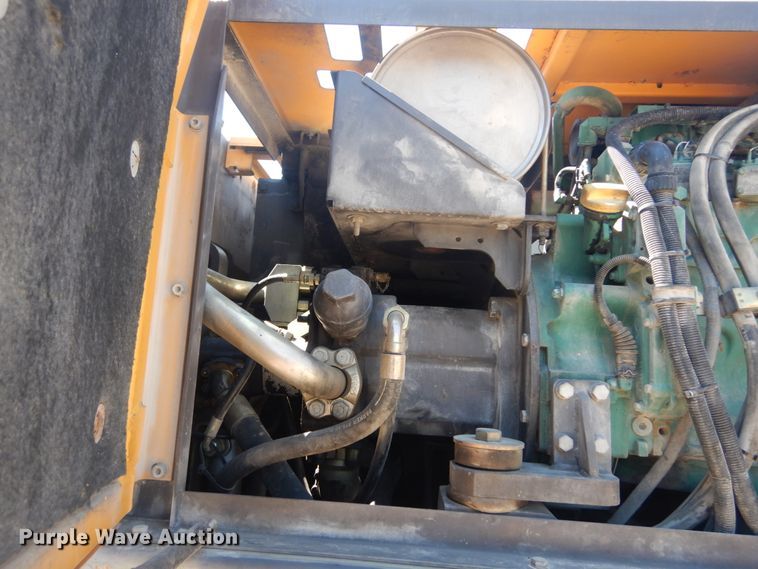 image for item IT9195 2005 Volvo EW180B  excavator