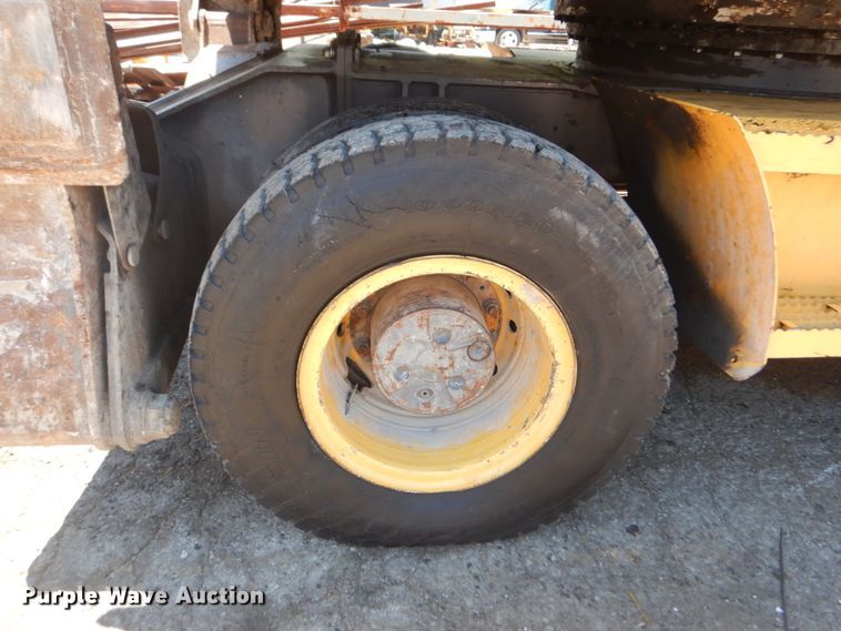 image for item IT9195 2005 Volvo EW180B  excavator