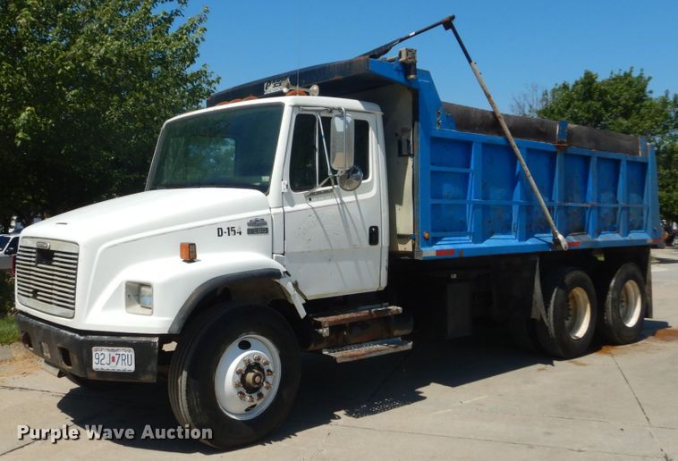 image for item IT9196 1999 Freightliner FL80  dump truck