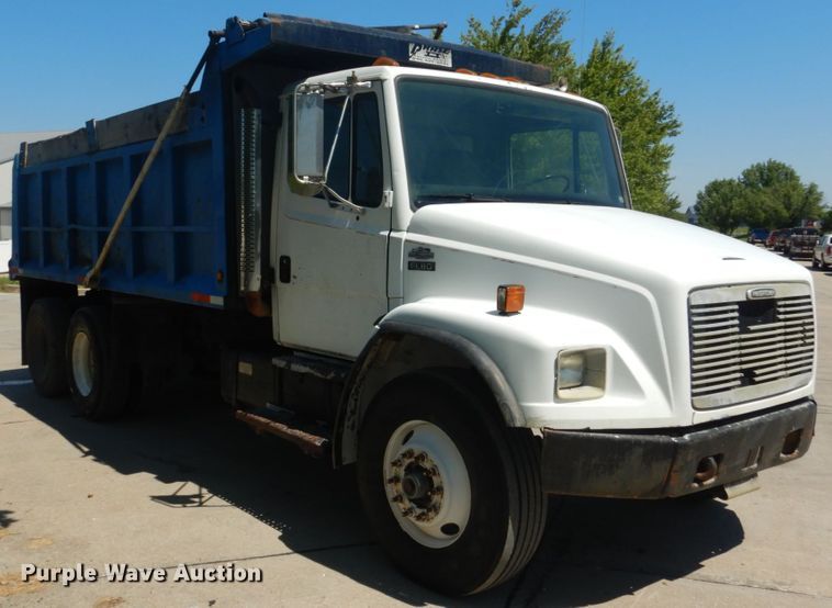image for item IT9196 1999 Freightliner FL80  dump truck
