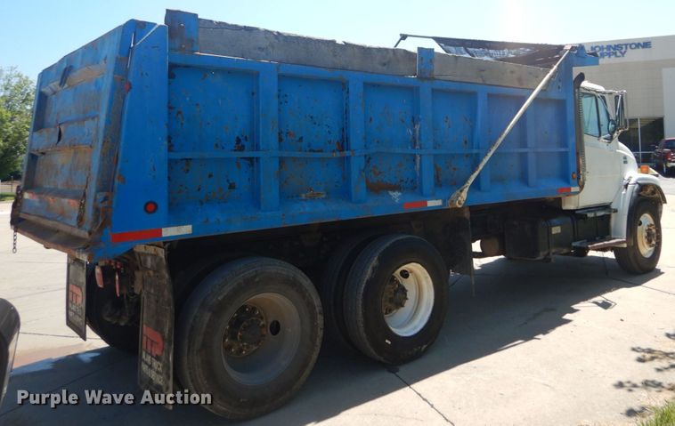 image for item IT9196 1999 Freightliner FL80  dump truck