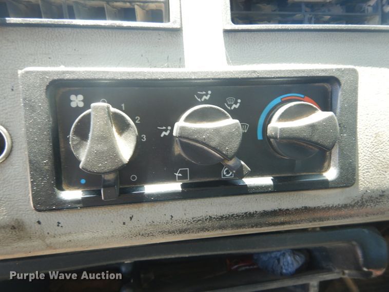 image for item IT9196 1999 Freightliner FL80  dump truck