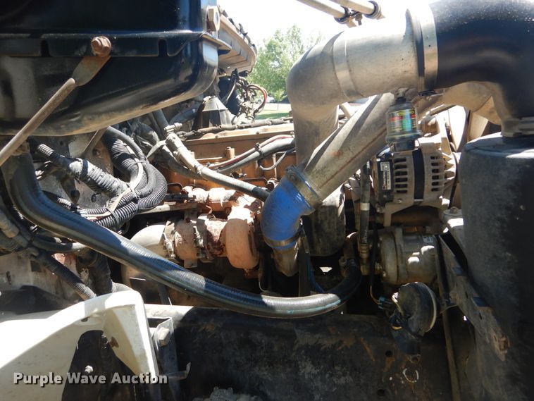 image for item IT9196 1999 Freightliner FL80  dump truck