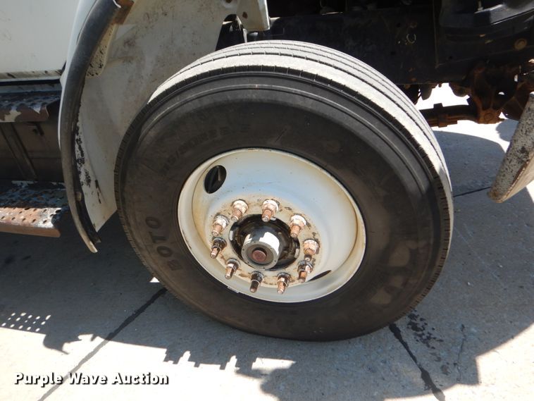 image for item IT9196 1999 Freightliner FL80  dump truck