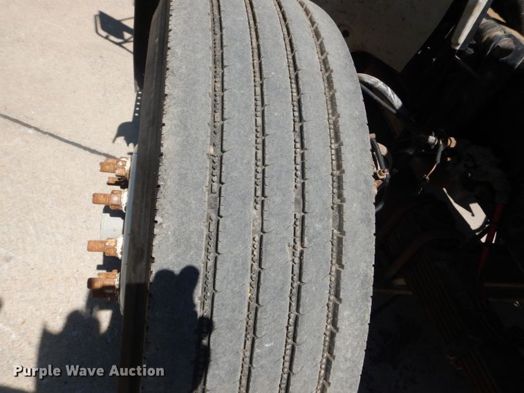 image for item IT9196 1999 Freightliner FL80  dump truck