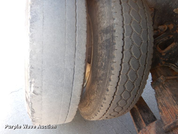 image for item IT9196 1999 Freightliner FL80  dump truck