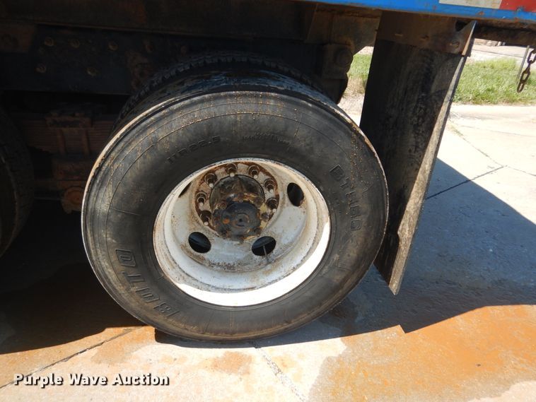 image for item IT9196 1999 Freightliner FL80  dump truck