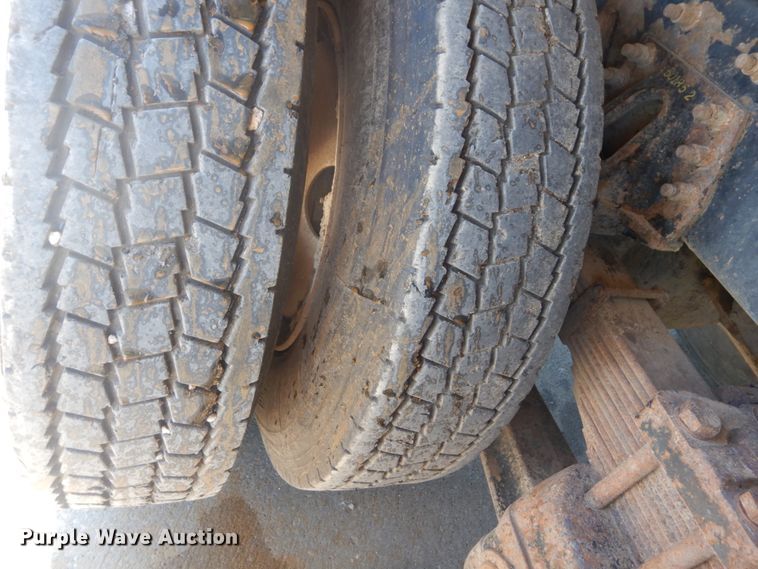 image for item IT9196 1999 Freightliner FL80  dump truck