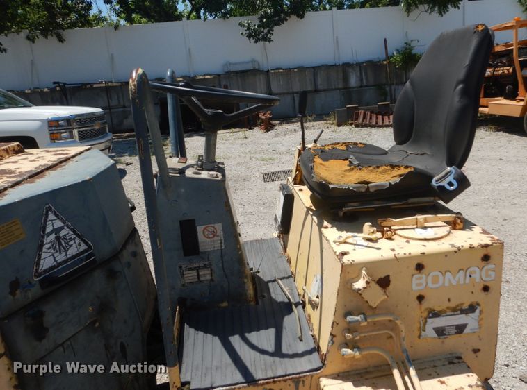 image for item IT9200 1991 Bomag BW120AD  double drum roller