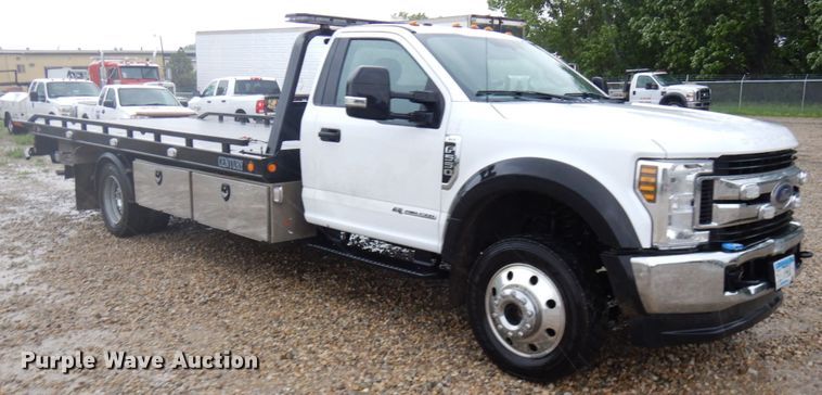 image for item IT9468 2019 Ford F550  rollback truck