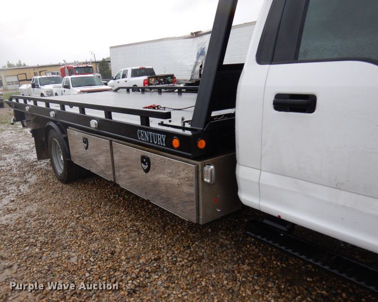 image for item IT9468 2019 Ford F550  rollback truck