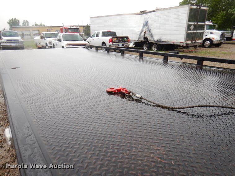 image for item IT9468 2019 Ford F550  rollback truck