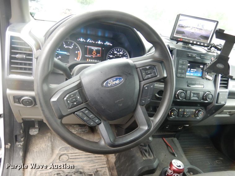 image for item IT9468 2019 Ford F550  rollback truck