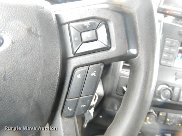 image for item IT9468 2019 Ford F550  rollback truck