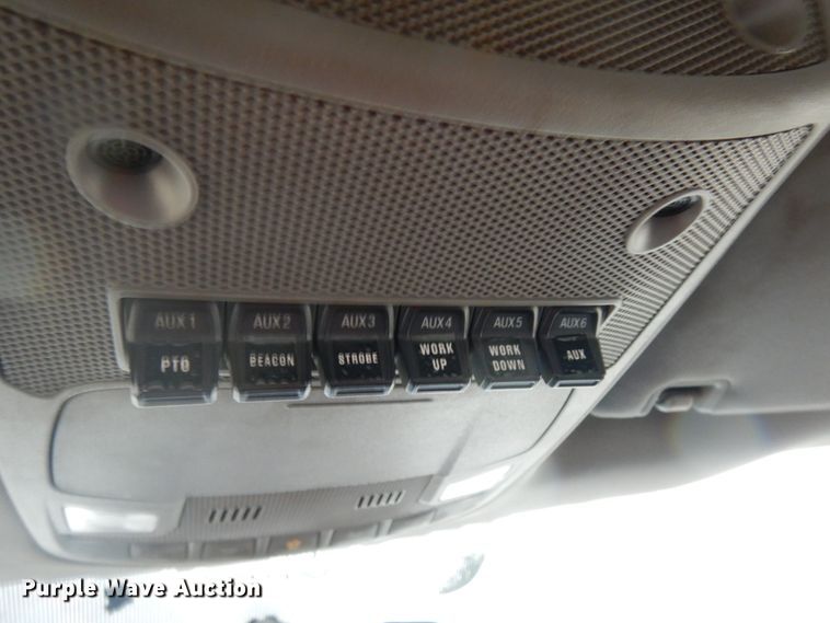 image for item IT9468 2019 Ford F550  rollback truck