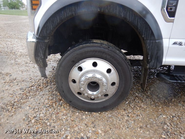 image for item IT9468 2019 Ford F550  rollback truck